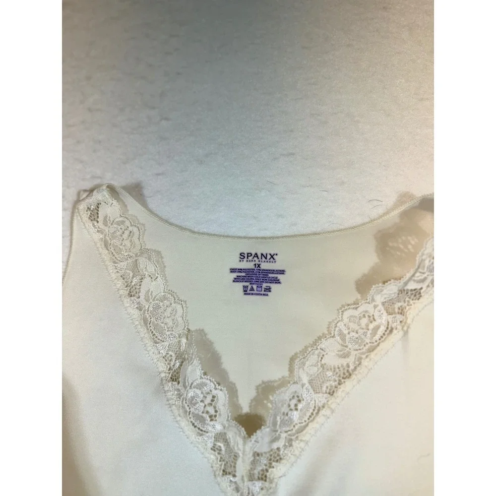 Spanx Lace Trim V Neck Tank Top Shapewear Cami Women's - Picture 3 of 3
